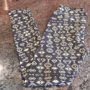 OS NWOT LuLaRoe Leggings BB32 4716